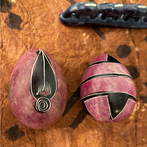 Handmade Kenyan Hand Carved Stone & Wood Figurines - Picture 3 of 9